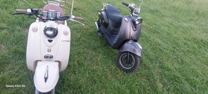 Skuter retro grafitowy mat - obrazek 3